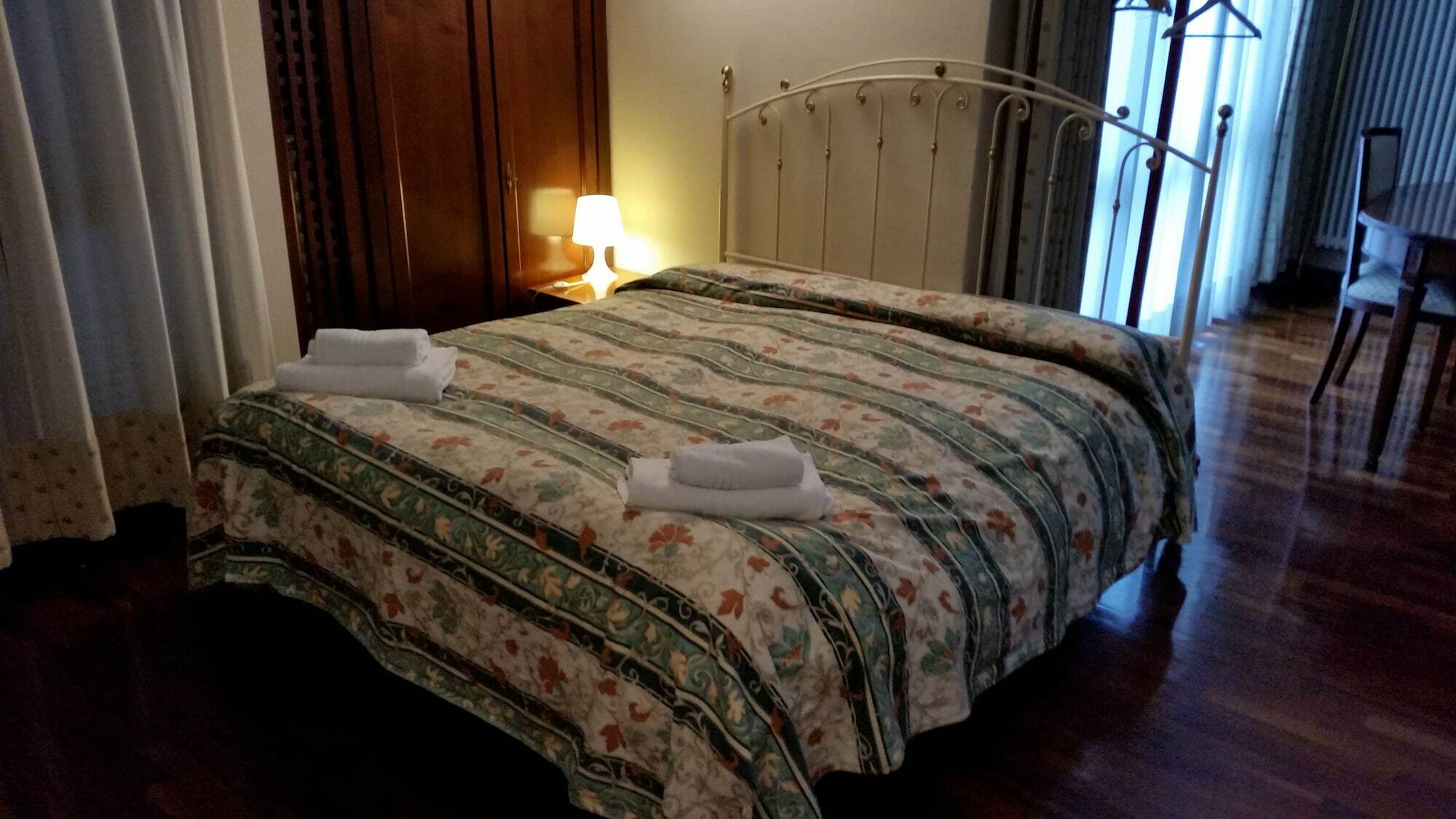 Gira Guest House Como Exterior foto